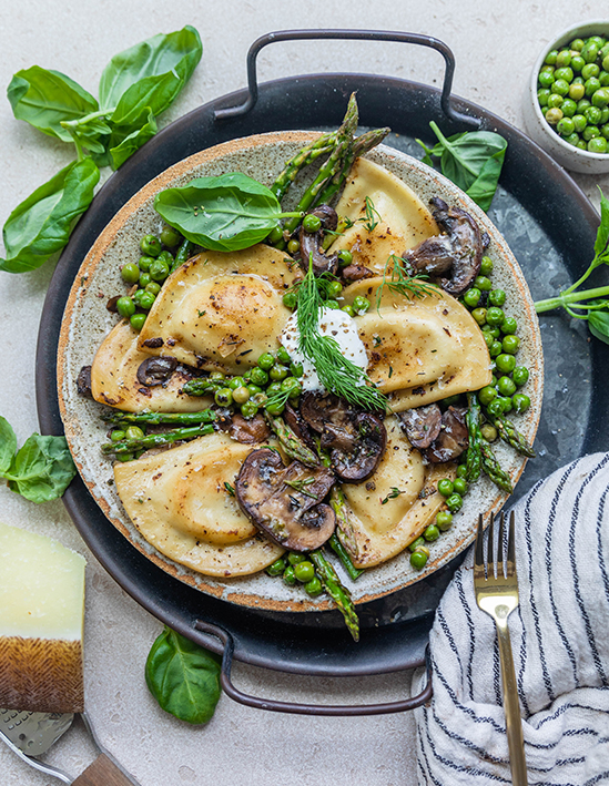 Pierogies with Asparagus and Creamy Mushroom Sauce